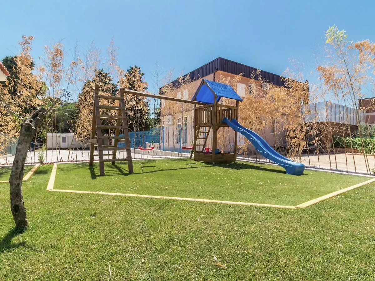 Spacious Villa With Pool And Bubble Bath In Pula Valtura Croatie
